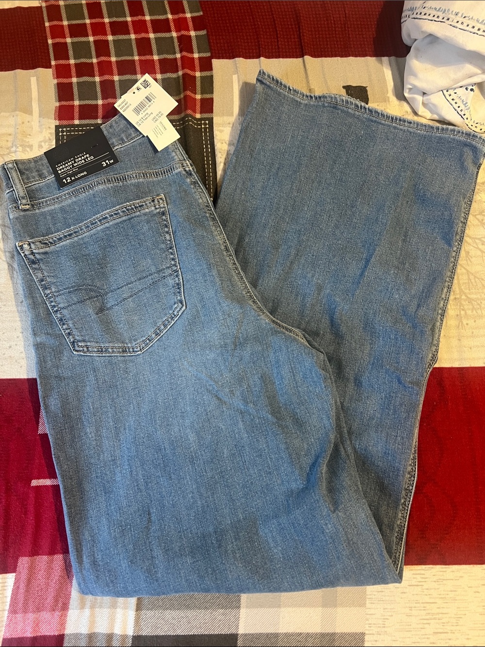 American Eagle Outfitters Light Blue Relaxed Fit Jeans